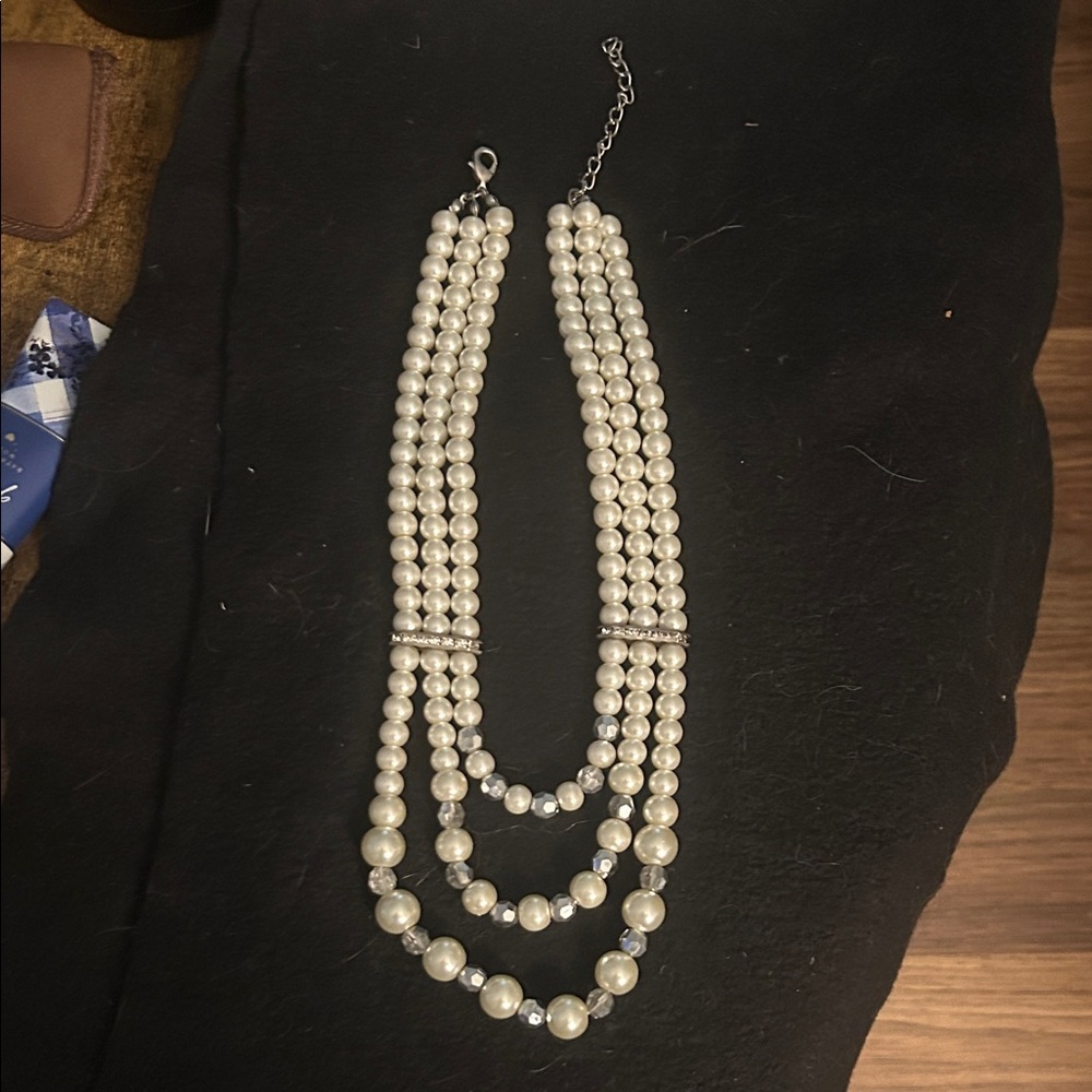 3 strand faux pearl necklace